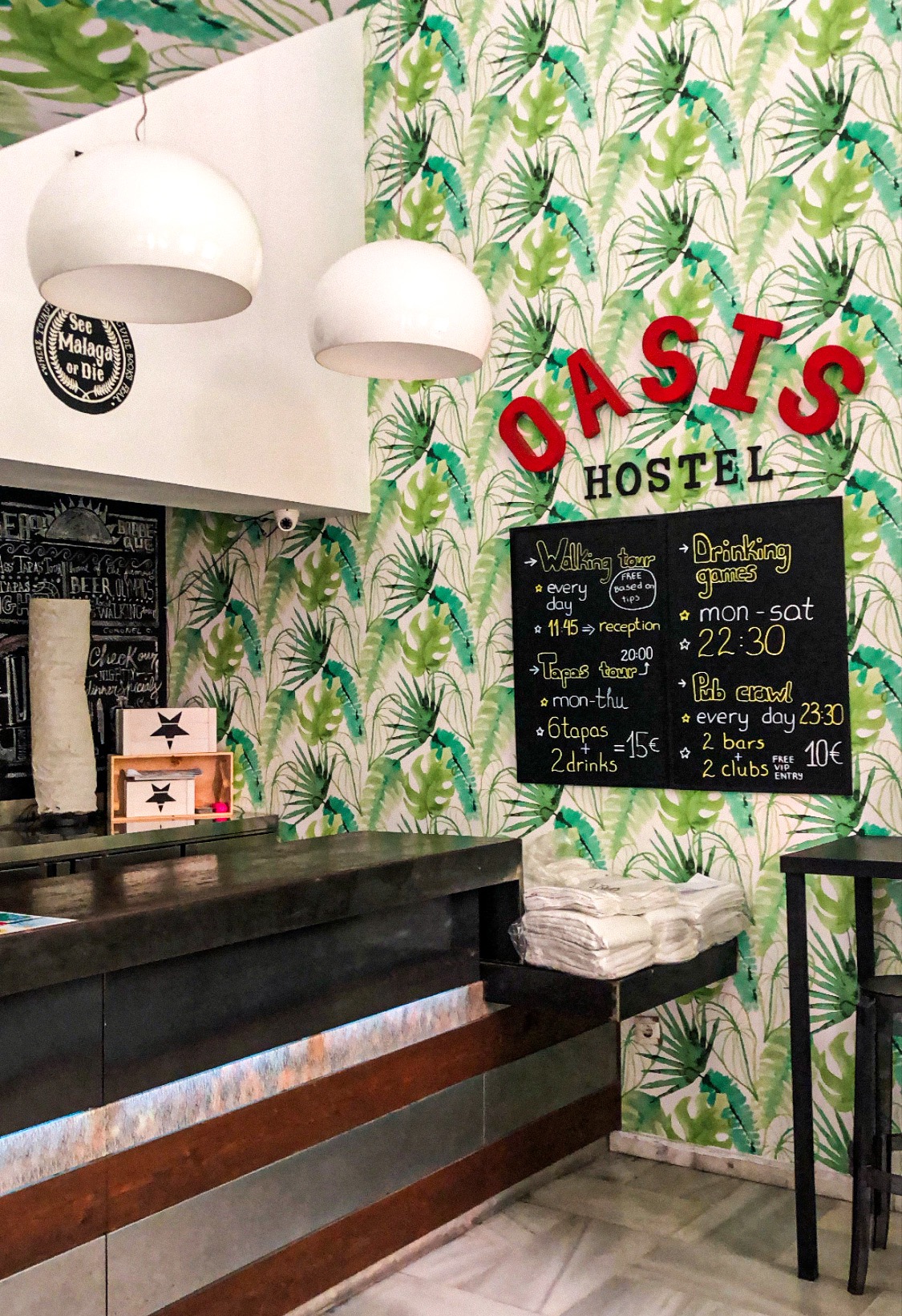 Where to stay in Málaga? Oasis Backpackers Hostel.