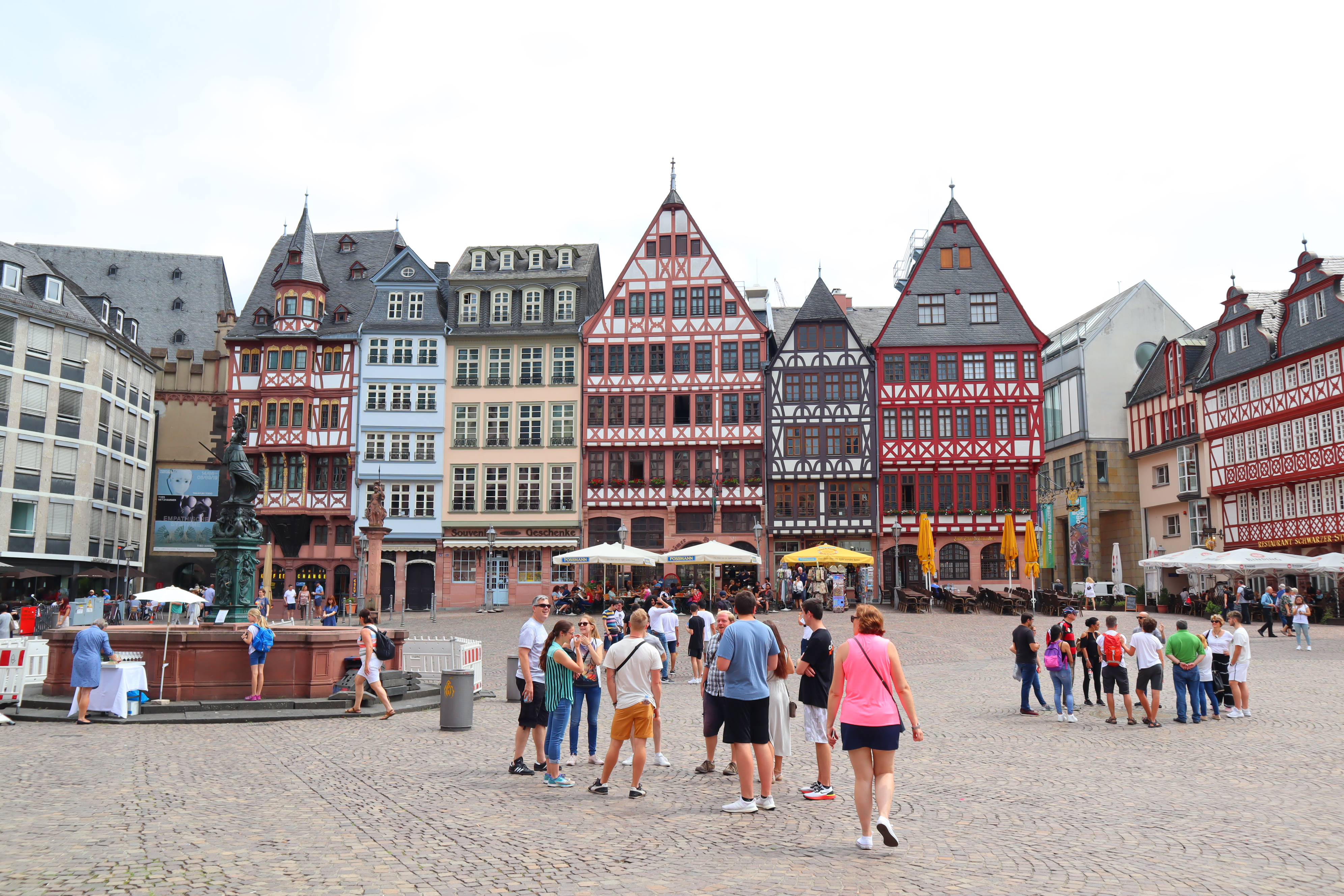 top-destinations-and-hostels-for-solo-travelers-in-europe-frankfurt)