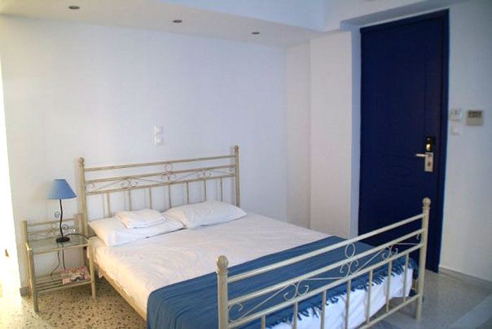 cheap private rooms athens