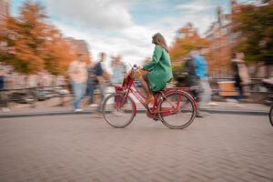 bike-tour-amsterdam-street