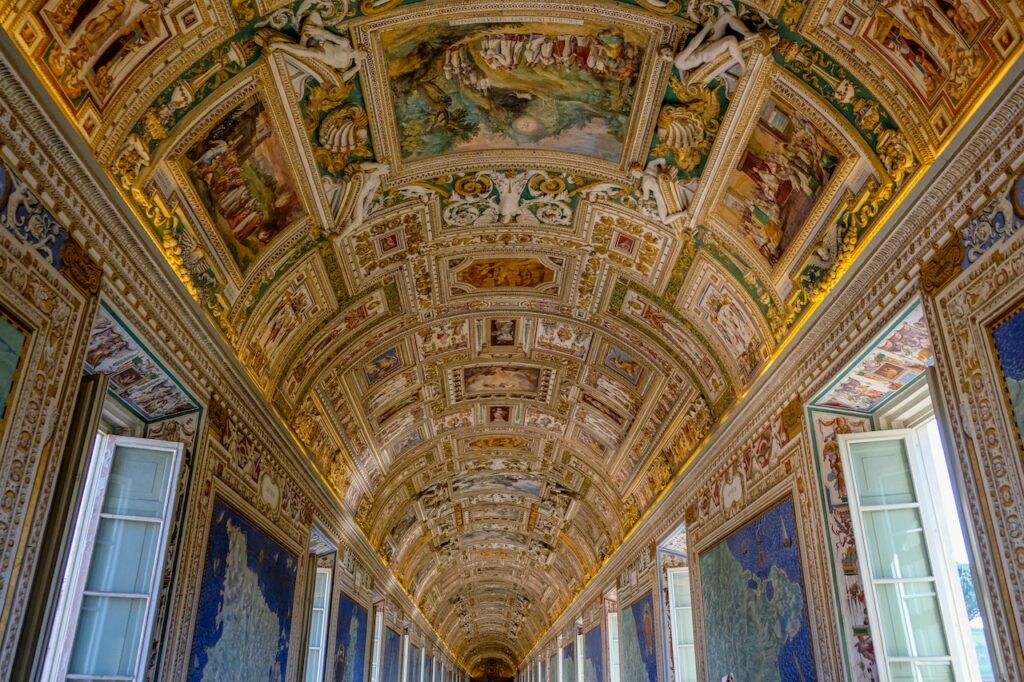 top-instagrammable-spots-rome-vatican-museum