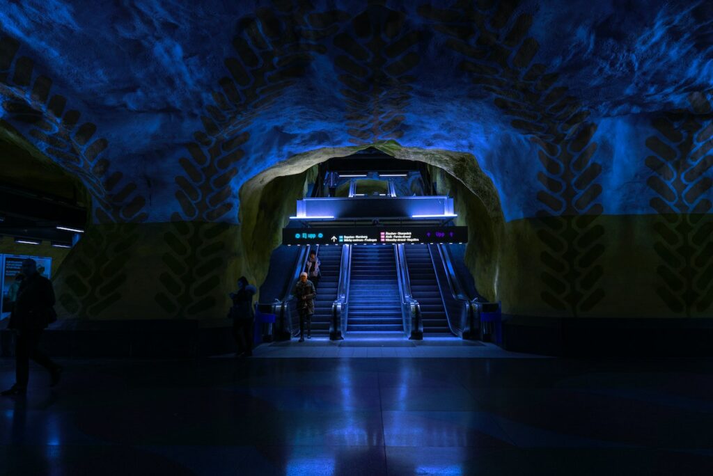 top-instagrammable-spots-stockholm-metro-station