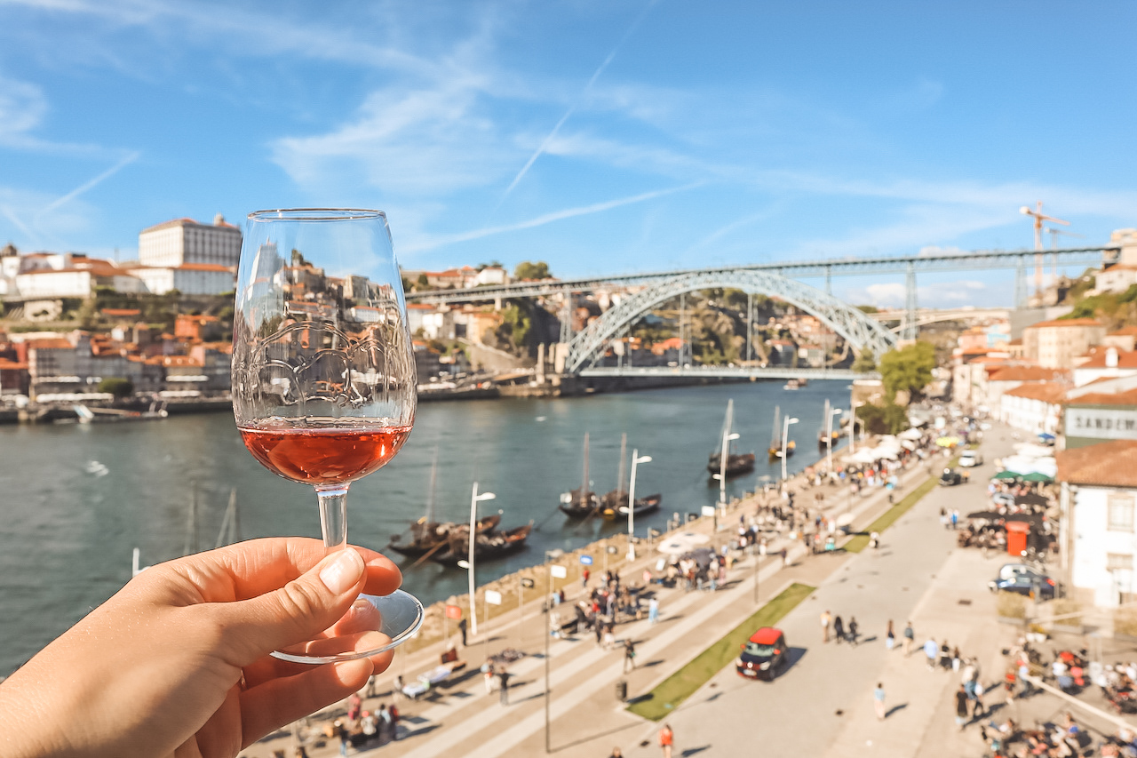 A Traveller's Guide to Portuguese 